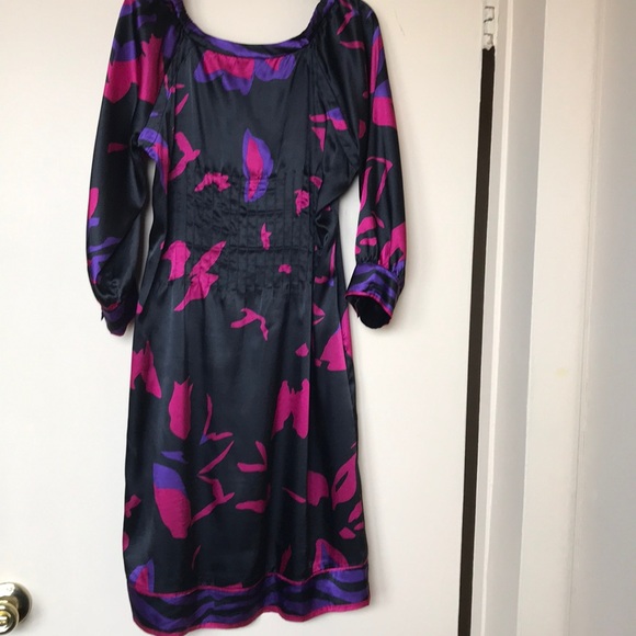 A fun colorful dress - Picture 6 of 8